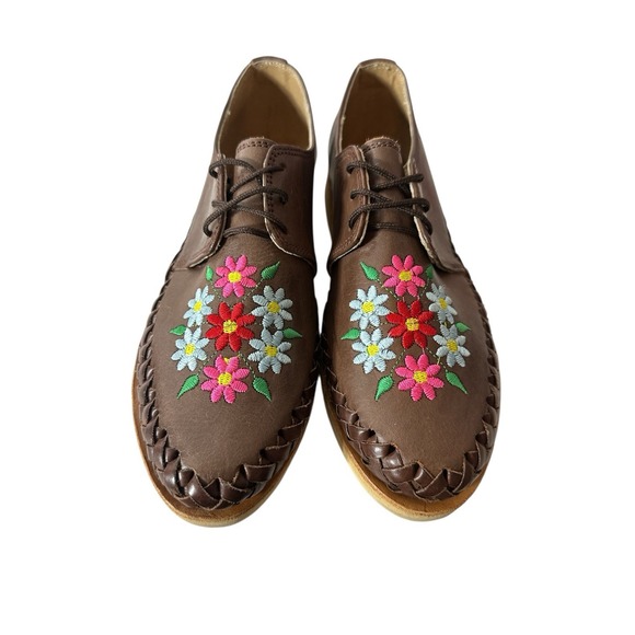 mestizo Shoes - New‎ Mestizo Artesanias Shoes Womens Size 26. US 9 Floral Embroidered Leather